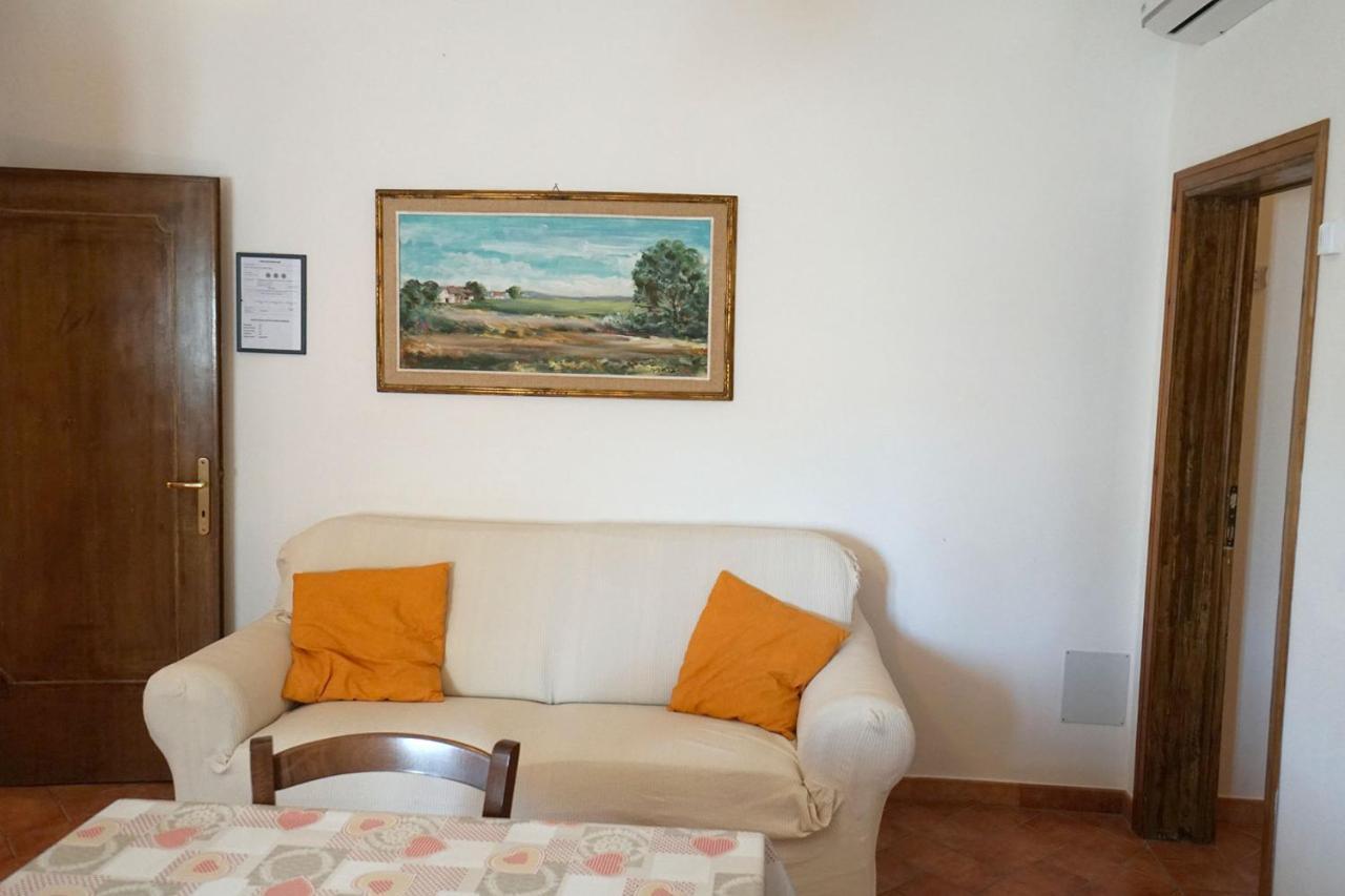 Agriturismo L'Acquabona ロジニャーノ・マリッティモ エクステリア 写真
