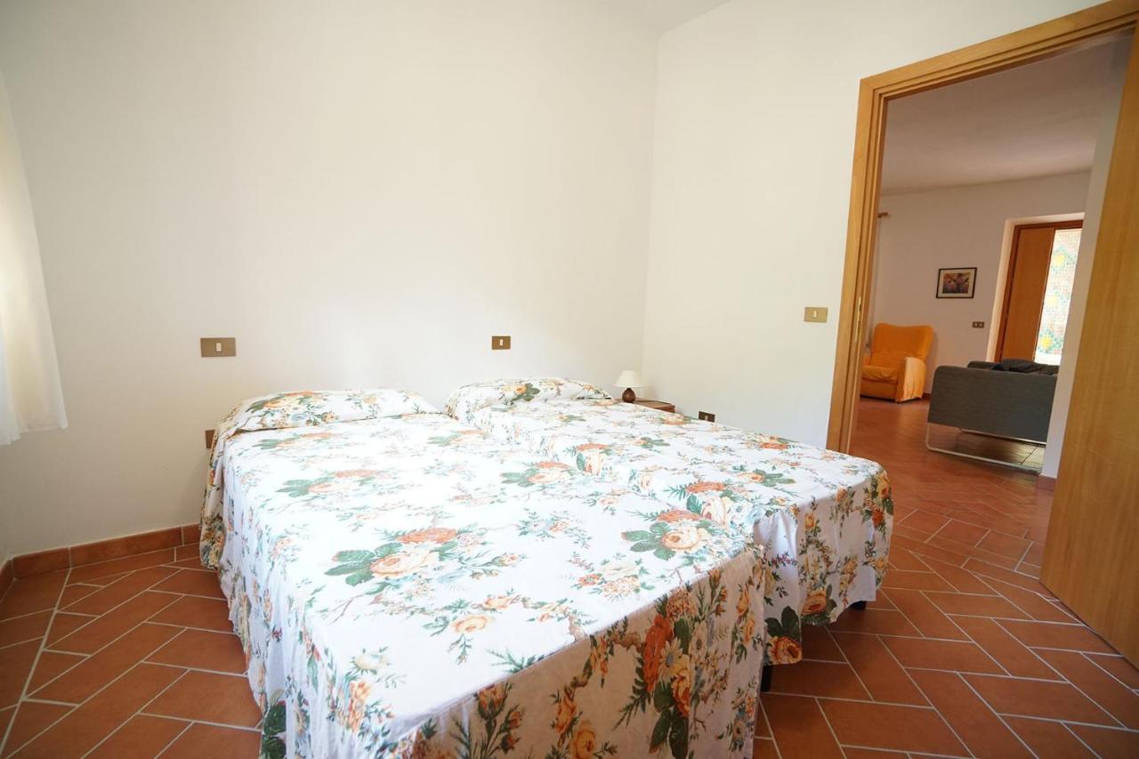 Agriturismo L'Acquabona ロジニャーノ・マリッティモ エクステリア 写真